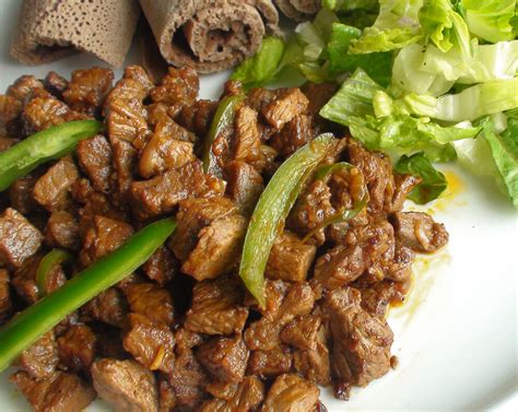  티베스 맛있는 고기 볶음과 매콤한 소스가 어우러져 정말 일품입니다!