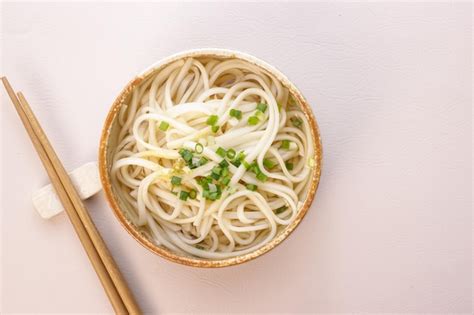  장저우 쌀국수가 빚어내는 감칠맛 폭발! 부드러운 국물에 탱글탱글한 실과 환상의 조화를 경험해보세요!